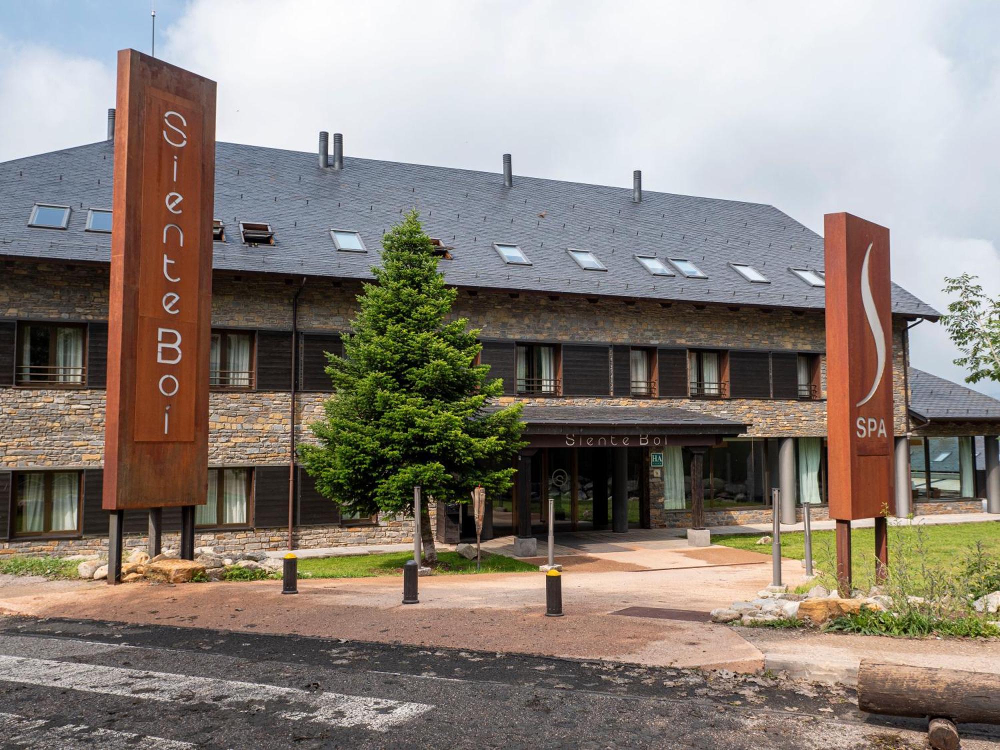 Aparthotel Siente Boi & Spa Pla de l'Ermita Exteriör bild
