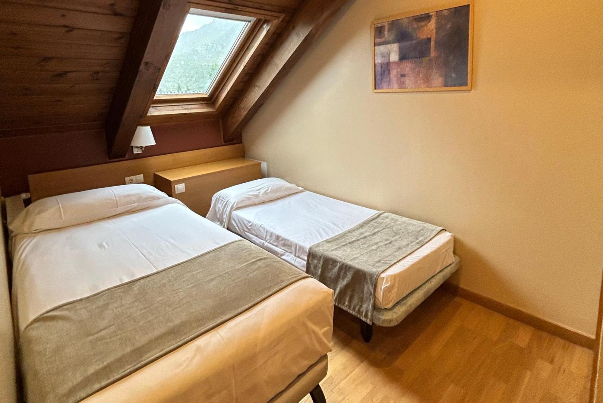 Aparthotel Siente Boi & Spa Pla de l'Ermita Exteriör bild