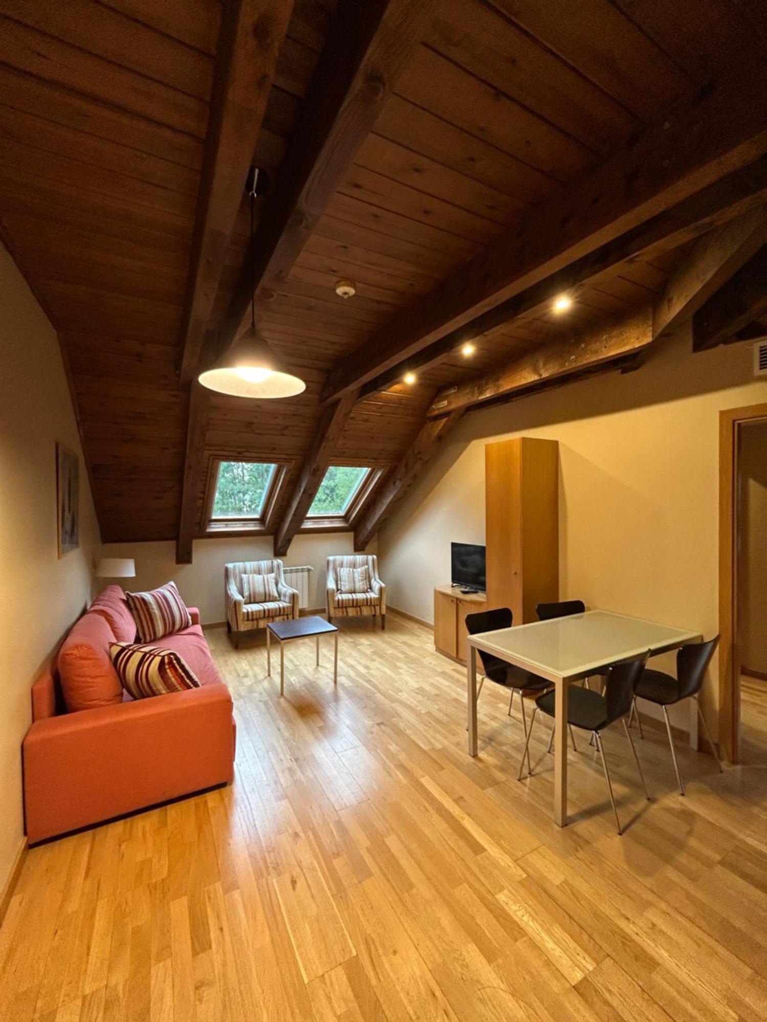 Aparthotel Siente Boi & Spa Pla de l'Ermita Exteriör bild