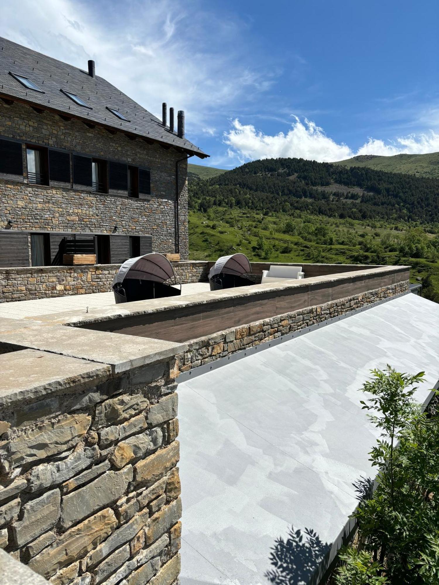Aparthotel Siente Boi & Spa Pla de l'Ermita Exteriör bild