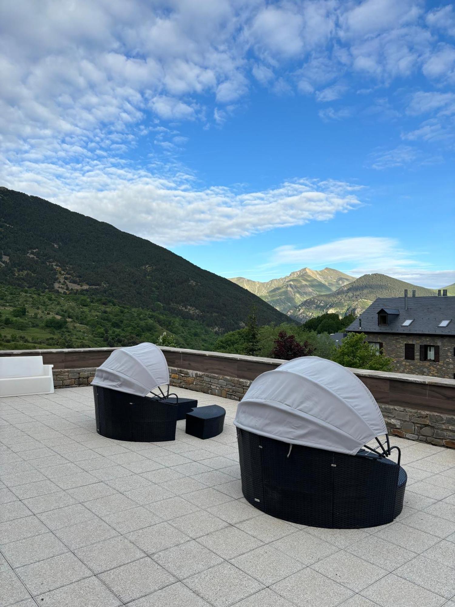 Aparthotel Siente Boi & Spa Pla de l'Ermita Exteriör bild